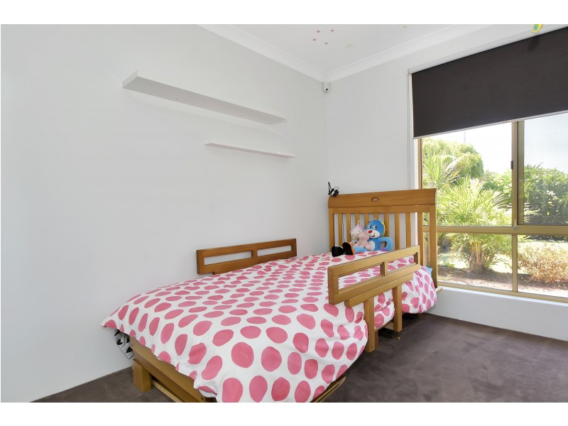 5 RIVER FIG PLACE, Alexander Heights WA 6064