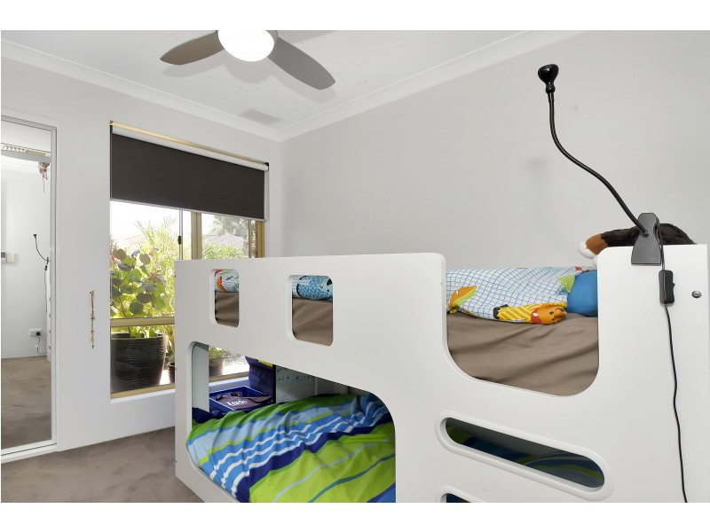 5 RIVER FIG PLACE, Alexander Heights WA 6064