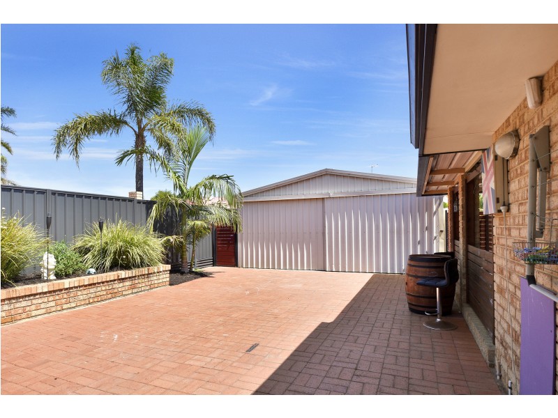5 RIVER FIG PLACE, Alexander Heights WA 6064