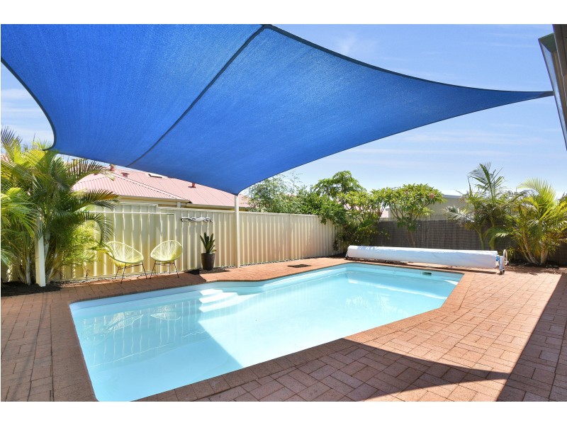 5 RIVER FIG PLACE, Alexander Heights WA 6064