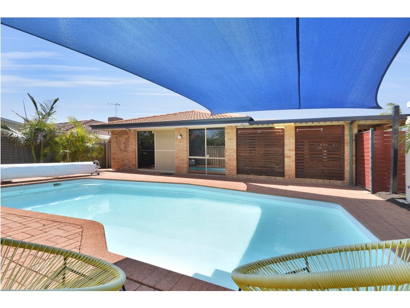 5 RIVER FIG PLACE, Alexander Heights WA 6064