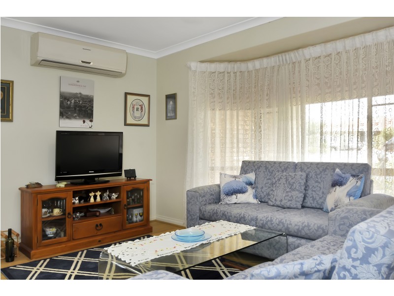 6 ROSEBANK GARDENS, Alexander Heights WA 6064