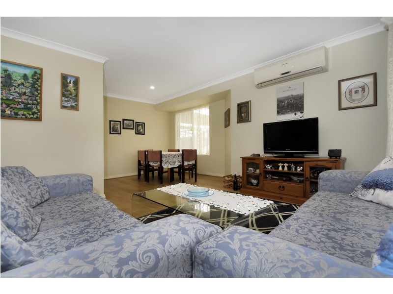 6 ROSEBANK GARDENS, Alexander Heights WA 6064