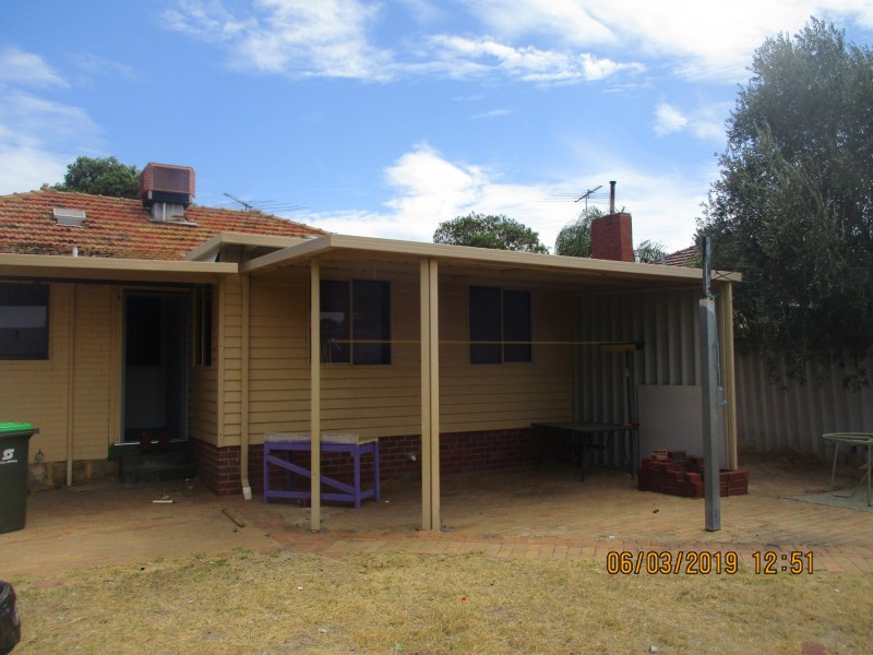 8 TRATTON STREET, Balga WA 6061