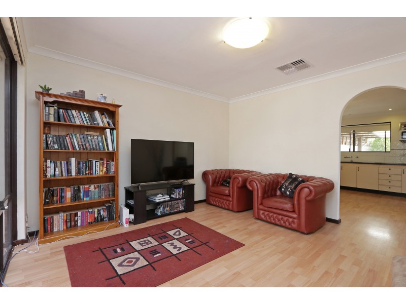 14A Dodds Place, Beechboro WA 6063