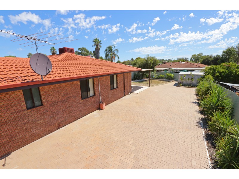 14A Dodds Place, Beechboro WA 6063