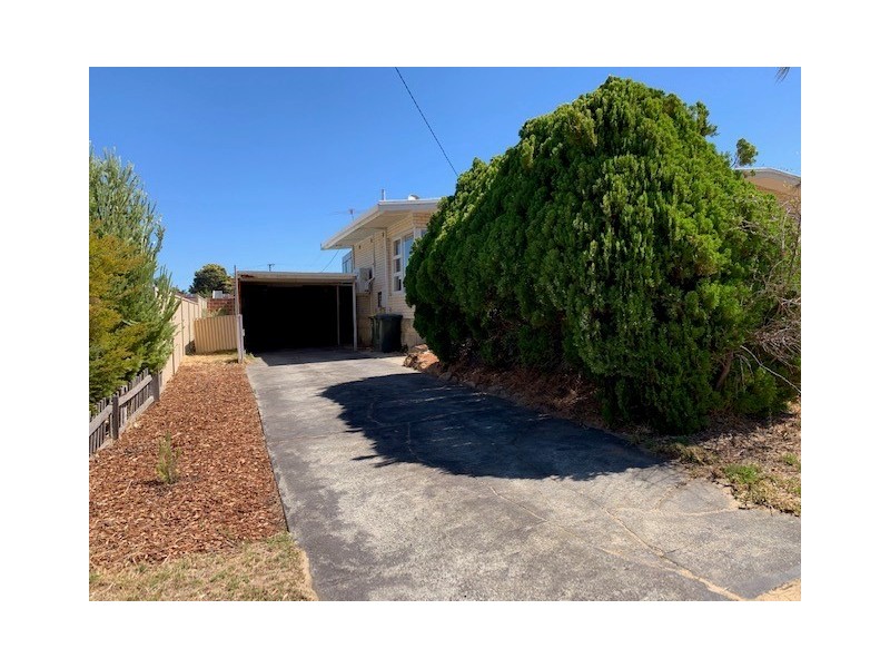 34 Denston Way, Girrawheen WA 6064