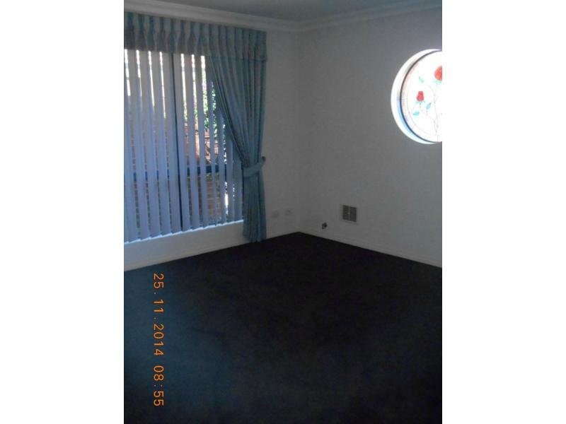 2/24 Daley Street, Yokine WA 6060