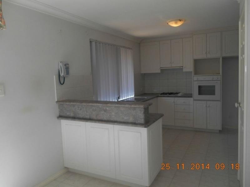 2/24 Daley Street, Yokine WA 6060