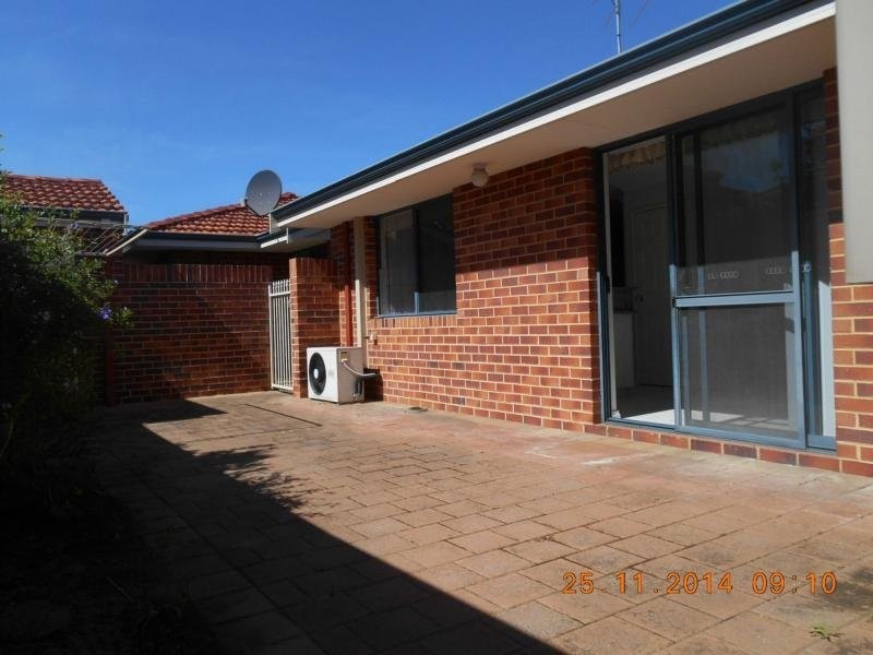 2/24 Daley Street, Yokine WA 6060