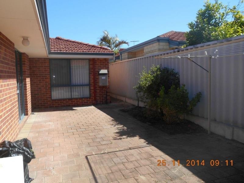 2/24 Daley Street, Yokine WA 6060