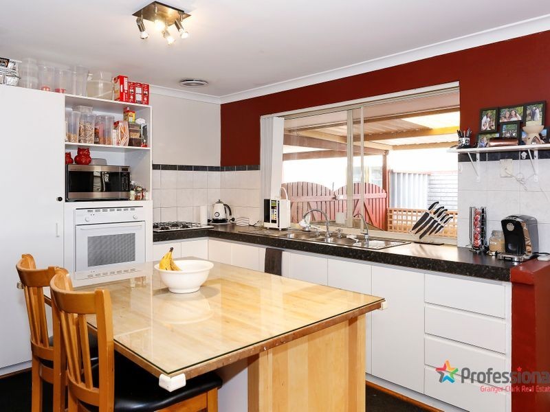 17 Saltwood Court, Ballajura WA 6066