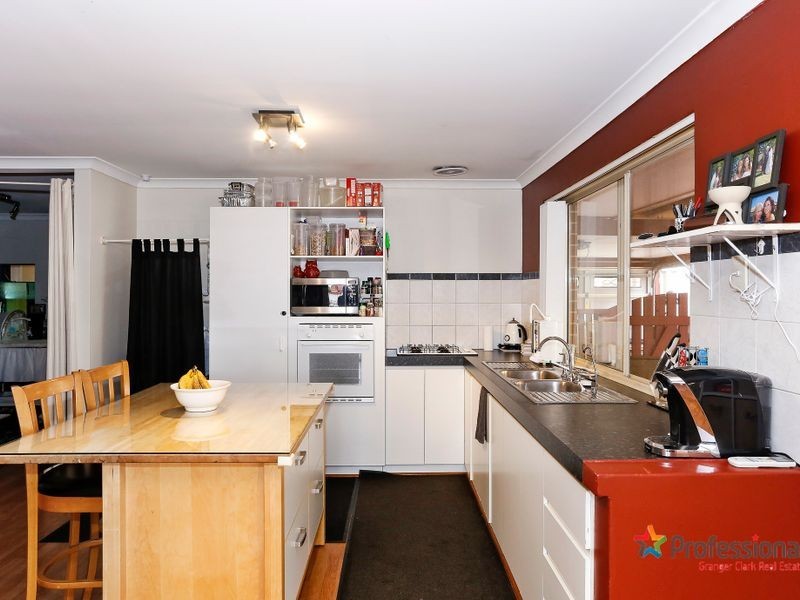 17 Saltwood Court, Ballajura WA 6066