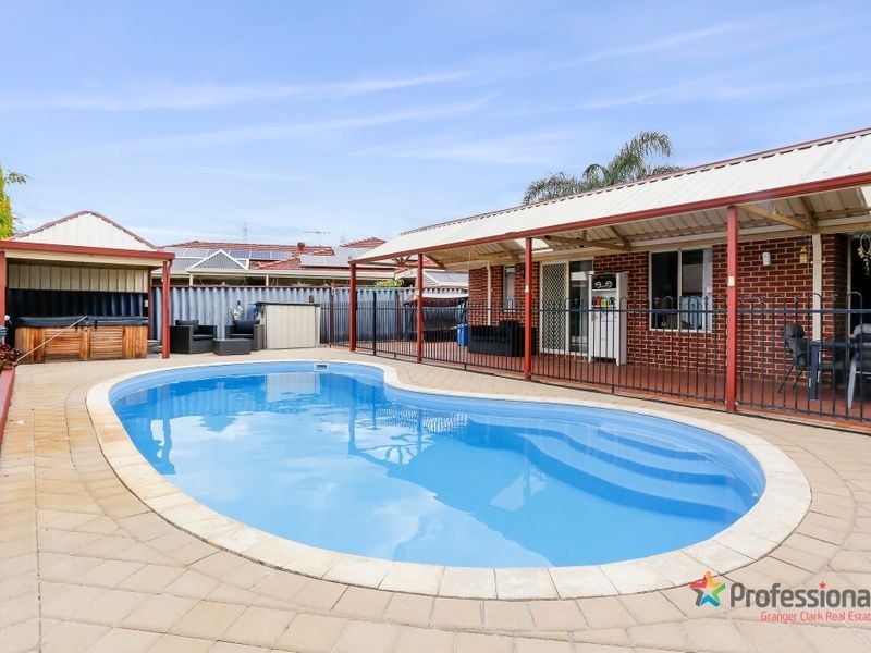 17 Saltwood Court, Ballajura WA 6066