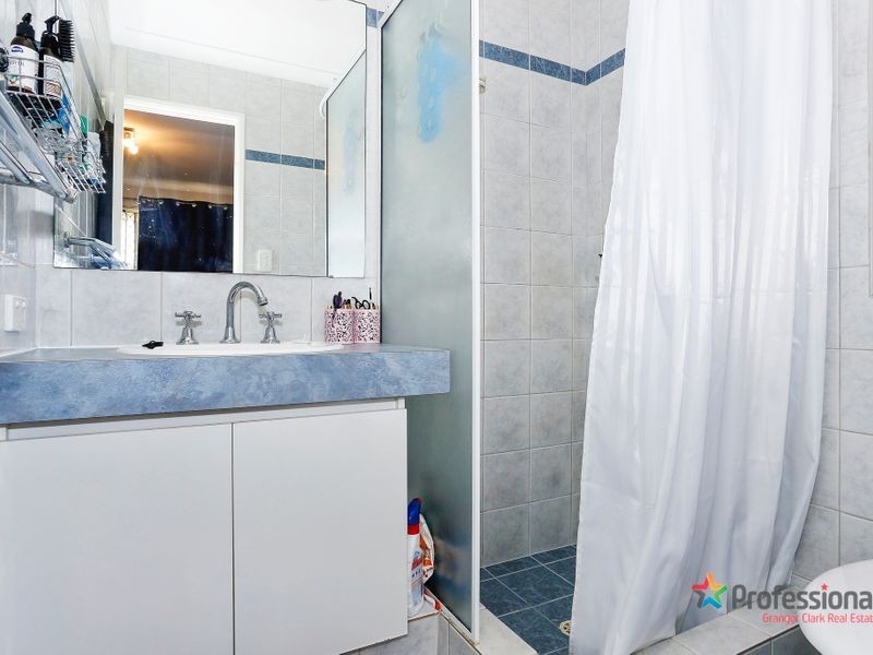 17 Saltwood Court, Ballajura WA 6066