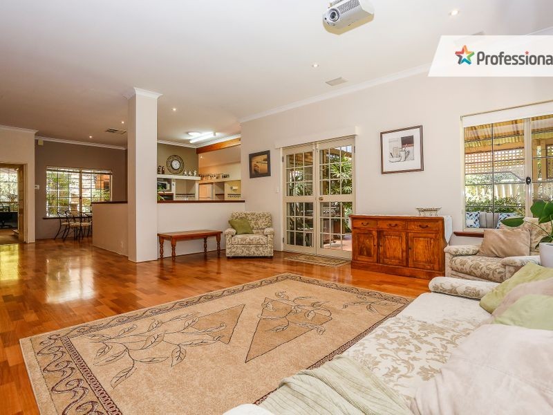 22 The Esplanade, Ballajura WA 6066