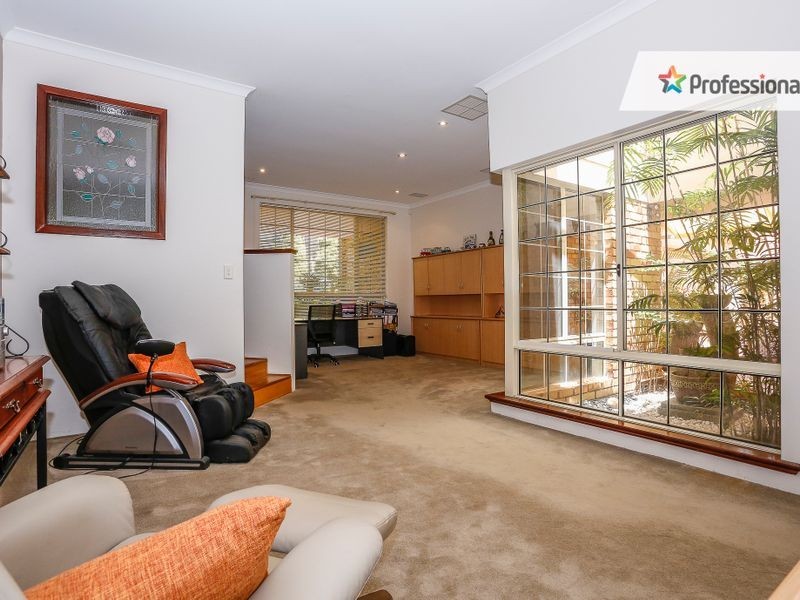 22 The Esplanade, Ballajura WA 6066