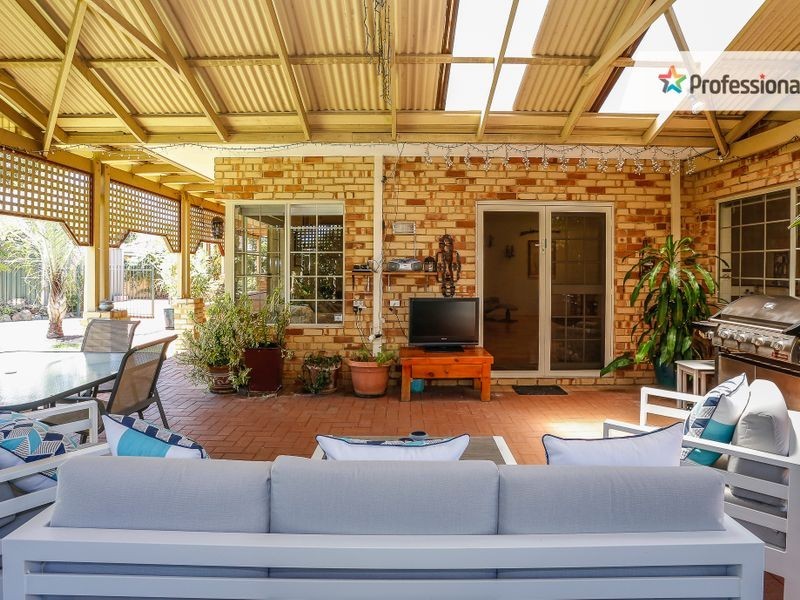 22 The Esplanade, Ballajura WA 6066