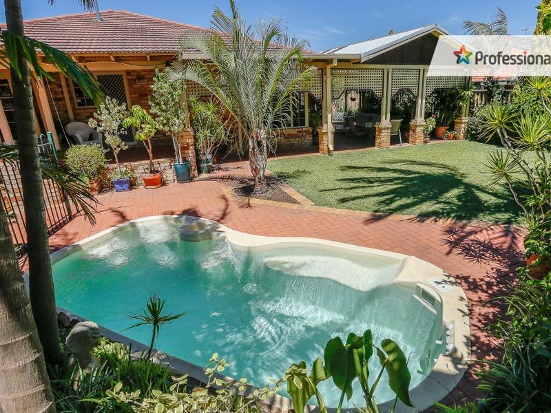 22 The Esplanade, Ballajura WA 6066