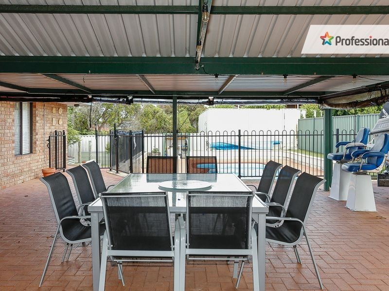 319 Summerlakes Parade, Ballajura WA 6066
