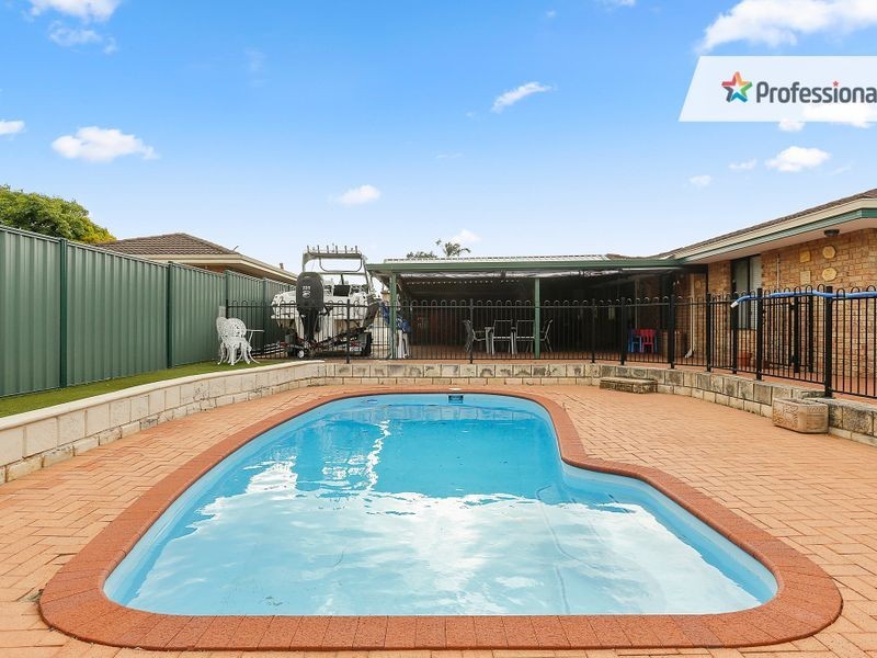 319 Summerlakes Parade, Ballajura WA 6066