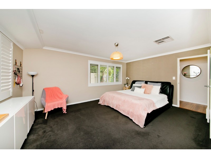 17A Raleigh Road, Bayswater WA 6053