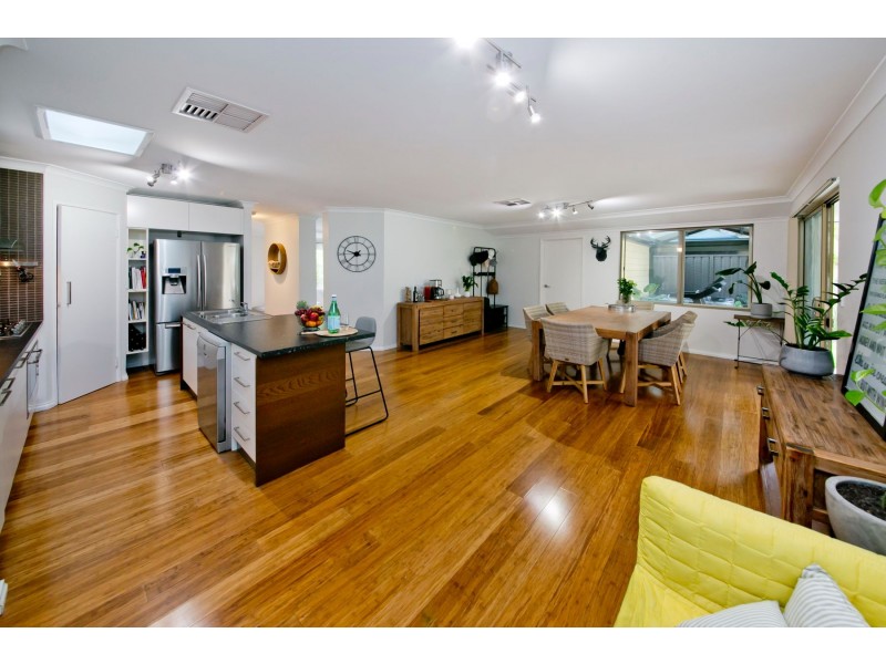 17A Raleigh Road, Bayswater WA 6053