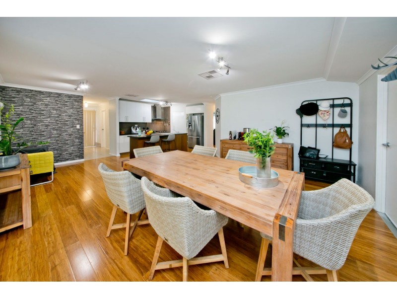 17A Raleigh Road, Bayswater WA 6053