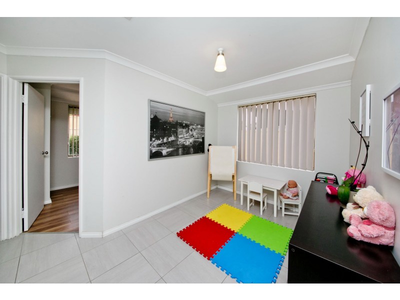 17A Raleigh Road, Bayswater WA 6053