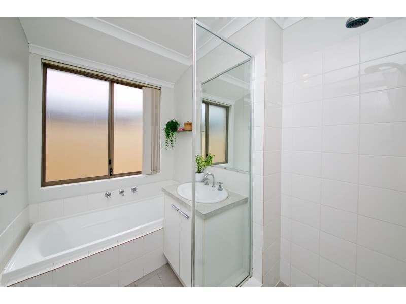 17A Raleigh Road, Bayswater WA 6053