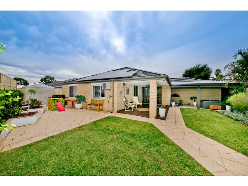 17A Raleigh Road, Bayswater WA 6053