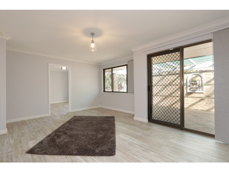 8 TOWERHILL ROAD, Alexander Heights WA 6064