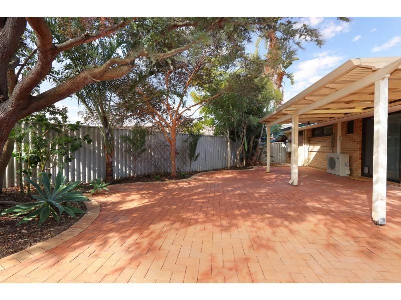 8 TOWERHILL ROAD, Alexander Heights WA 6064