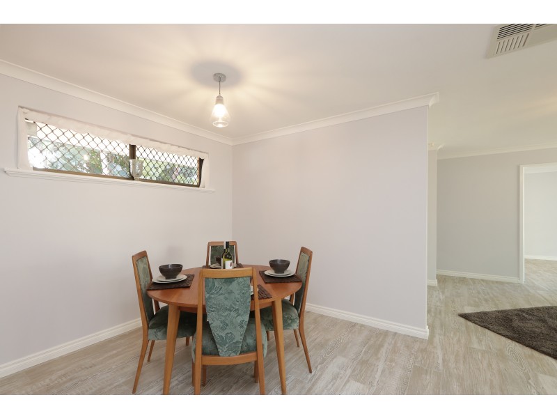 8 TOWERHILL ROAD, Alexander Heights WA 6064