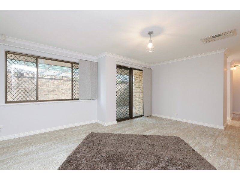 8 TOWERHILL ROAD, Alexander Heights WA 6064