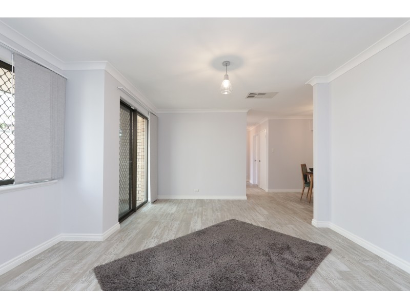 8 TOWERHILL ROAD, Alexander Heights WA 6064