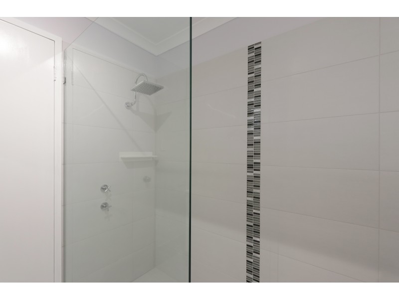 8 TOWERHILL ROAD, Alexander Heights WA 6064