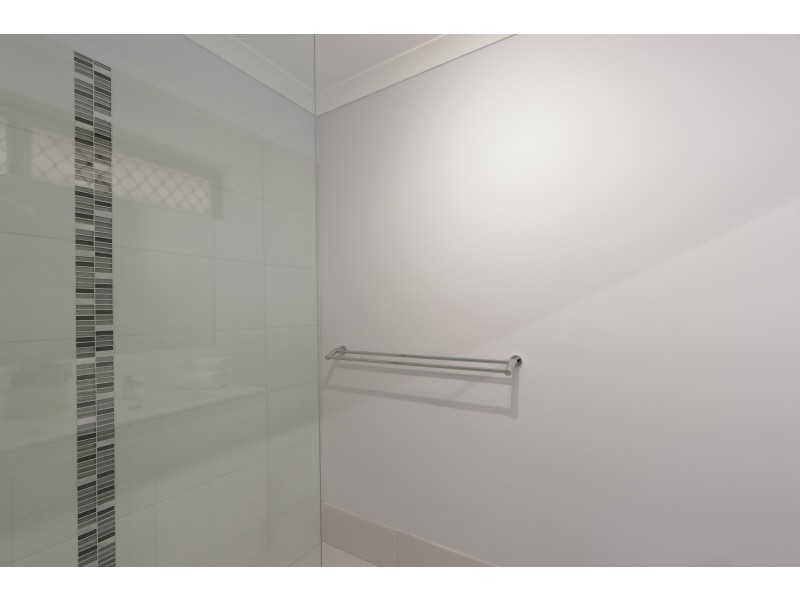 8 TOWERHILL ROAD, Alexander Heights WA 6064