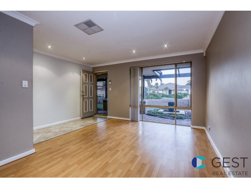 26 BRADBURY PLACE, Alexander Heights WA 6064