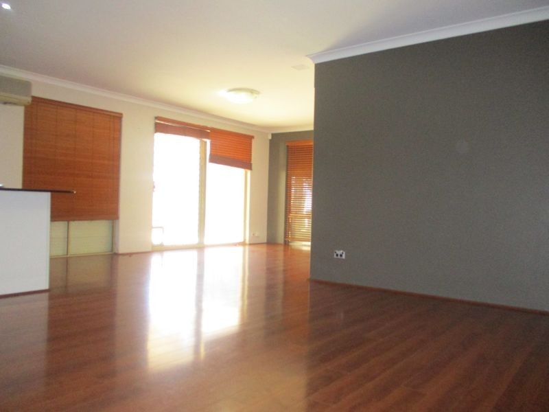 330 Illawarra Crescent, Ballajura WA 6066