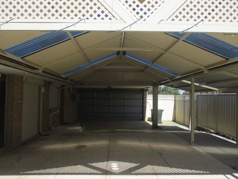 330 Illawarra Crescent, Ballajura WA 6066