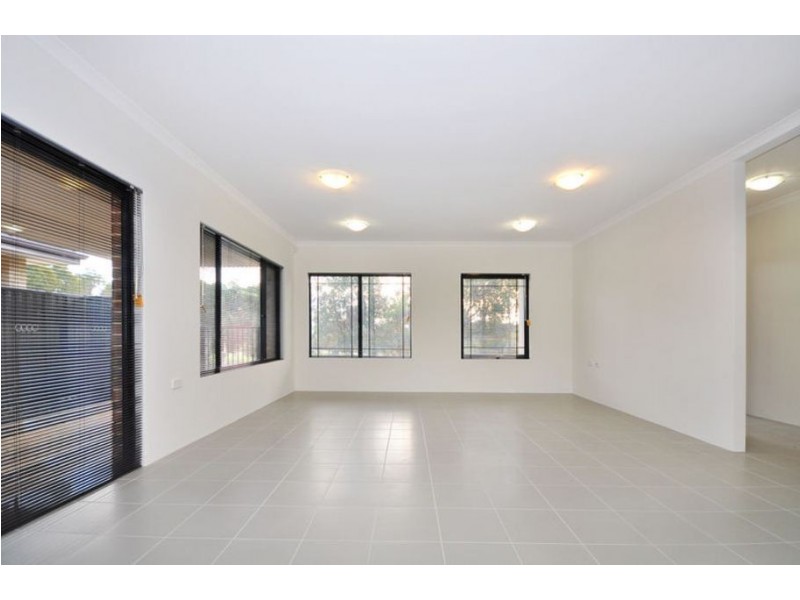 15 Ollave Circuit, Aveley WA 6069