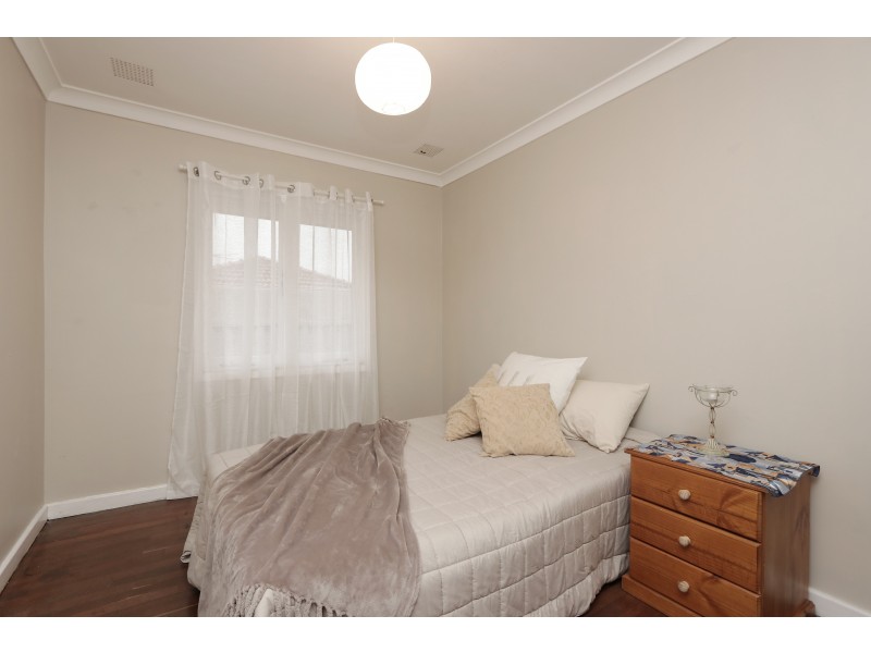 90 CASSERLEY AVENUE, Girrawheen WA 6064