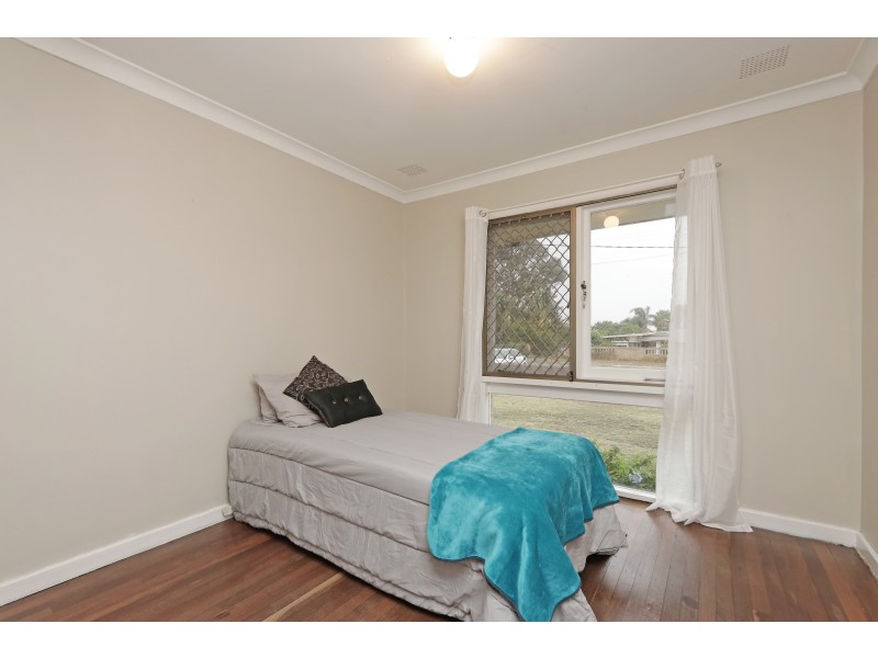 90 CASSERLEY AVENUE, Girrawheen WA 6064