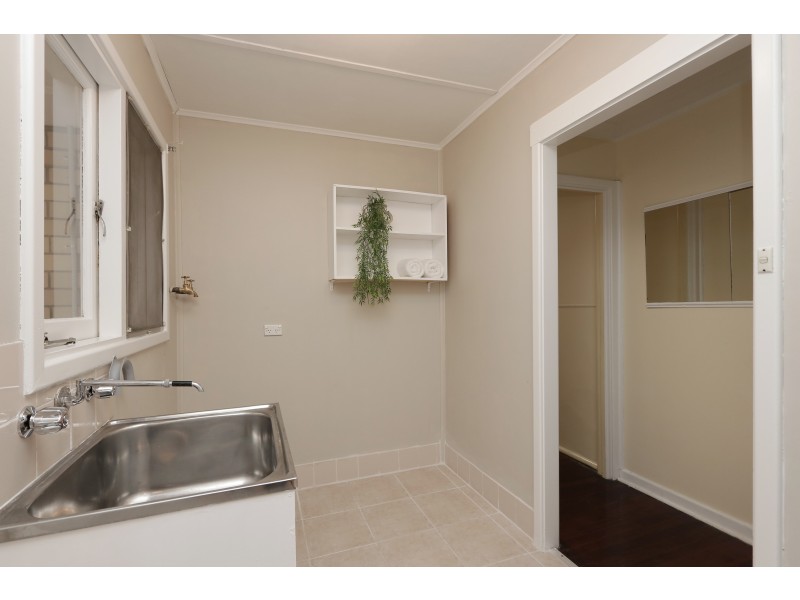 90 CASSERLEY AVENUE, Girrawheen WA 6064