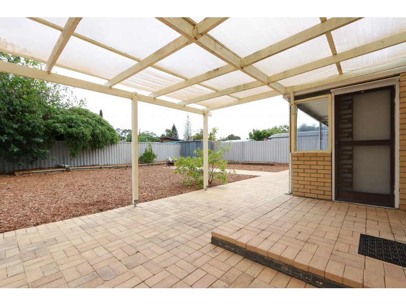 90 CASSERLEY AVENUE, Girrawheen WA 6064