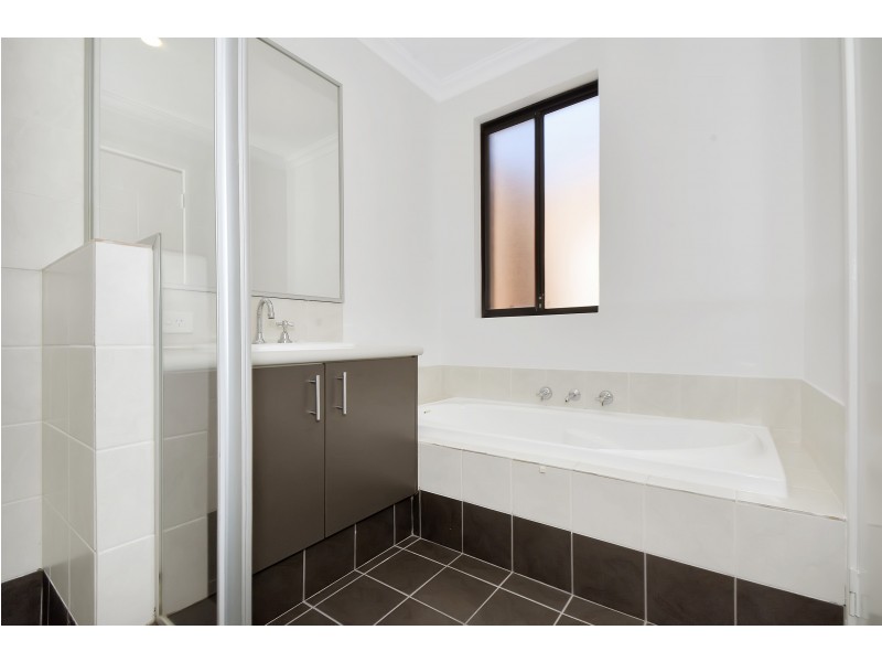 11A Ungaroo Road, Westminster WA 6061