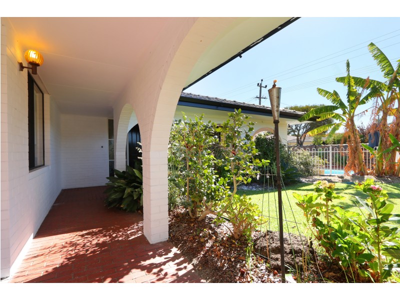 9 SALAR PLACE, Dianella WA 6059