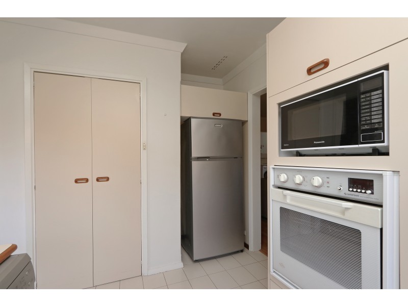 9 SALAR PLACE, Dianella WA 6059