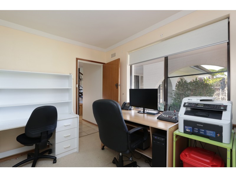 9 SALAR PLACE, Dianella WA 6059